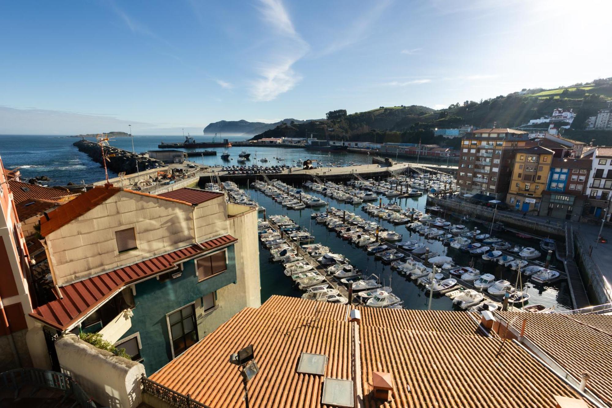 Apartamentos Bermeo, Museoa Esterno foto